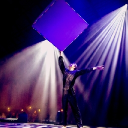 LED Cube + Suit - Visual juggling Act