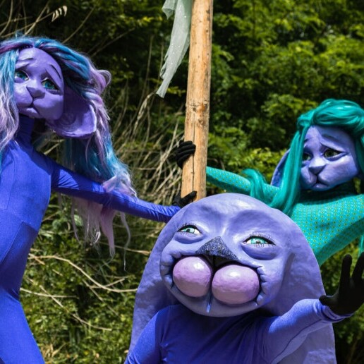 Character/Mascott Amsterdam  (NL) The MoobMoobs - Purple Beings, interaction