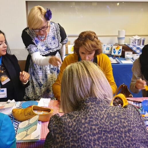 Trainer/Workshop Zuid-beijerland  (NL) Delftsblauw Tegeltjes Beschilderen