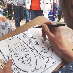 Kunstenaar Haarlem  (NL) Een Engelse karikaturist in Haarlem!