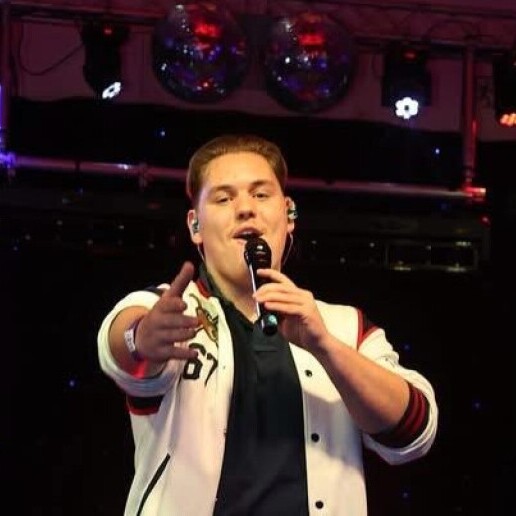 Zanger Hilversum  (NL) Zanger Keano