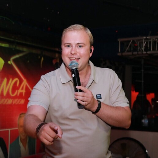 Zanger Almere  (NL) Davey - Nederlandstalige Zanger