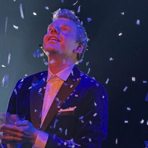 Goochelaar Hoogvliet  (NL) Tafelgoochelaar Niels Nathaniël