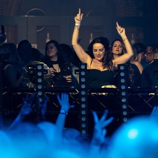 DJ Geleen  (NL) DJ Saxalott : ervaren  DJ in house music