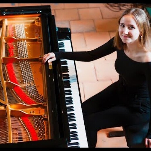 Pianist Ouderkerk aan den IJssel  (NL) Musical moments by Pianist Ivy