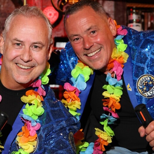 Singing group Oss  (NL) Guggut L'Oss Carnival and Party duo