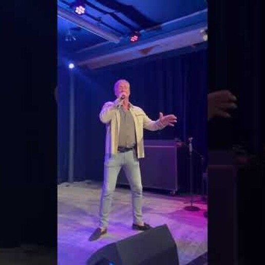 Singer (male) Heerhugowaard  (NL) Party singer Daniel Everts!