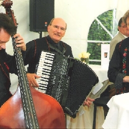 PIROSKA trio