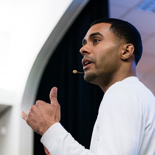 Speaker Almere  (NL) Abel Tamata: Resilience, Impact & Courage