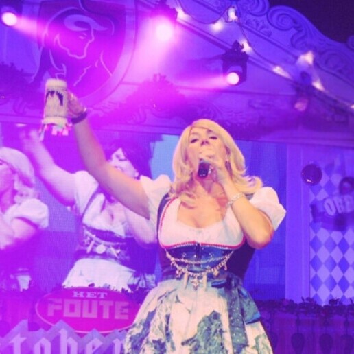 Zangeres Nijmegen  (NL) Die Supertolle