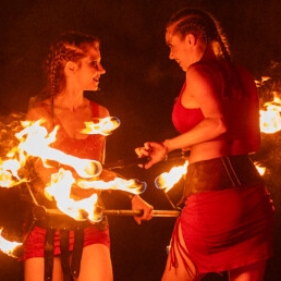 Fireshow - The Amazons of Fire