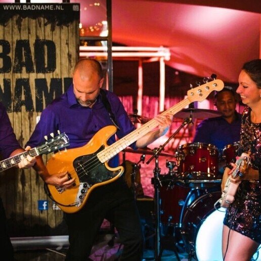 Band Heerhugowaard  (NL) Bad Name coverband