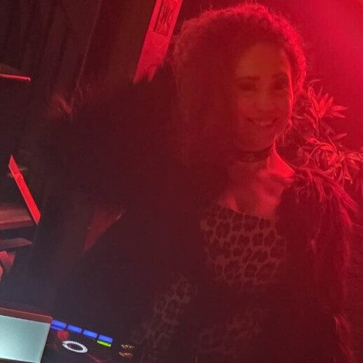 DJ Rotterdam  (NL) DJ Cherry Mystique Club,Afro& Latinhouse