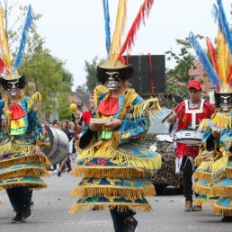 Mobiele indianen dansgroep