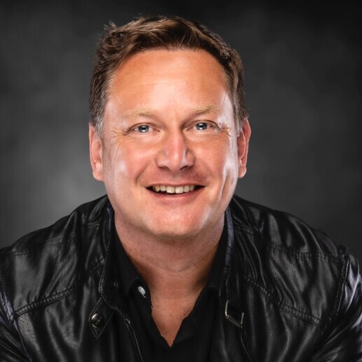 Zanger Hoedekenskerke  (NL) Alwin - Levenslied met Feestelijke Tint