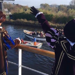 2 vrolijke pieten op uw sinterklaasfeest