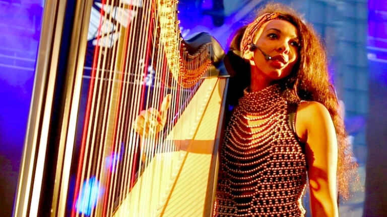 ZEM Singer & Harpist