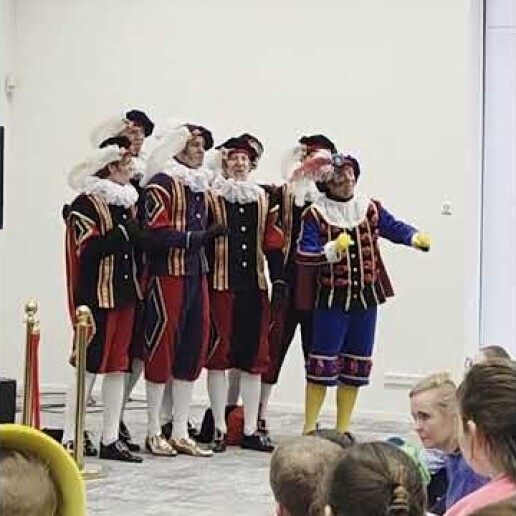 Groot bedrijfsbezoek Sinterklaas
