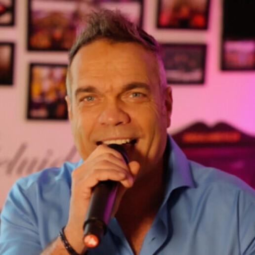 Singer (male) Tilburg  (NL) Party singer Henry