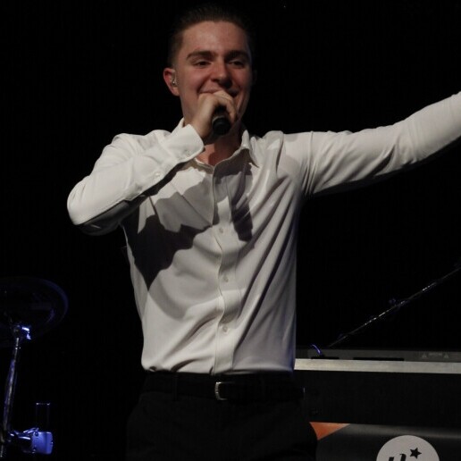 Singer (male) Elst  (Gelderland)(NL) Singer Dinand Rutgers