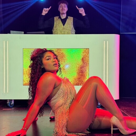 Zangeres Valkenswaard  (NL) Josa zingt en swingt