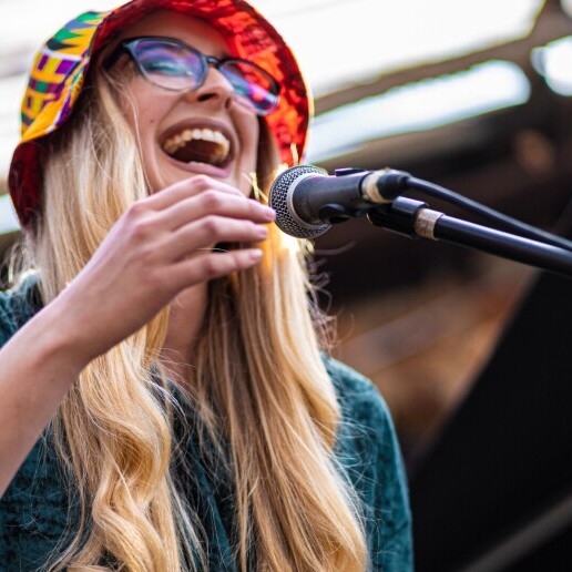 Zangeres Veldhoven  (NL) Nicola McLeod Zangeres & Muzikant