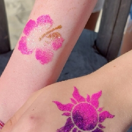 Schminker Noordwijk  (Zuid Holland)(NL) Glittertattoo artiest