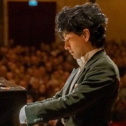 Pianist Amsterdam  (NL) Wibi Soerjadi