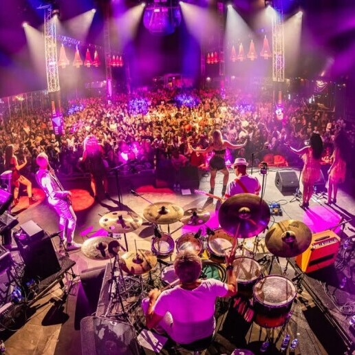 Band Almere  (NL) Hot Leggs - Tina Turner Tribute