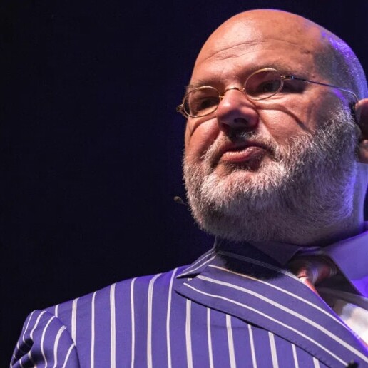 Speaker Nijmegen  (NL) Professor Bernard Schols