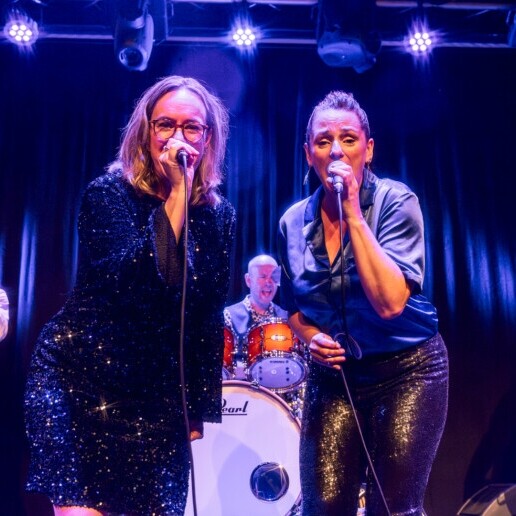 Band Valkenswaard  (NL) Hot Stew | The ultimate live band with horns