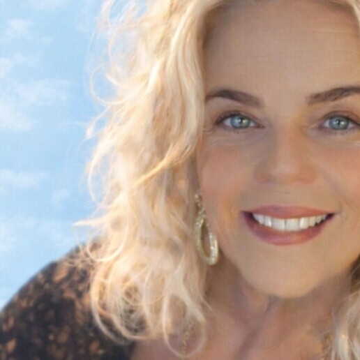 Singer (female) Beverwijk  (NL) Antje Morauw