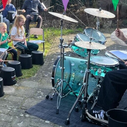 Trainer/Workshop Ruinerwold  (NL) Drum Workshop for Schools