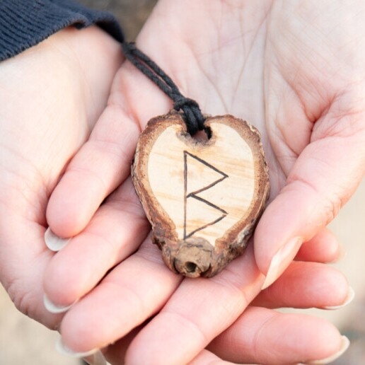 Waarzegger IJmuiden  (NL) Maria's Runen Consult