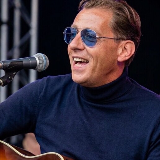 Singer (male) Alkmaar  (NL) Beautiful Noise - Neil Diamond Tribute