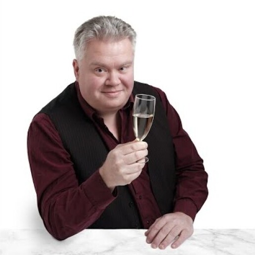 Singer (male) Oosterhout  (Noord Brabant)(NL) Singer Corne