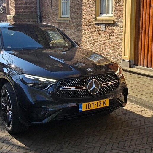 Party vervoer Maassluis  (NL) Luxe Ritten met Chauffeur | Mercedes GLC