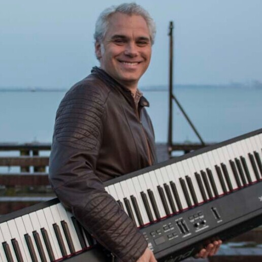 Pianist Monnickendam  (NL) Anton Toetsing