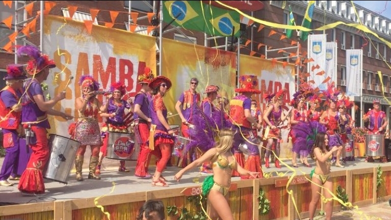 Braziliaanse Percussie Band Dale Cana