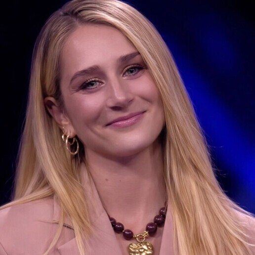 Singer (female) Langedijke  (NL) Steffany