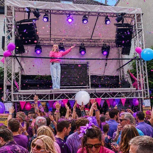 Zangeres Wijk en Aalburg  (NL) Zangeres Bo Kuiper