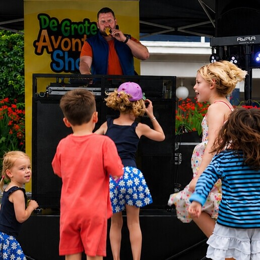 DJ Zoetermeer  (NL) Kids' DJ Ryan | The Big Disco Show