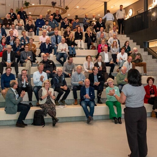 Speaker Houten  (NL) Sylvia Groen: I See You