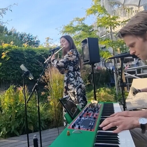 Singer (female) Maastricht  (NL) Two Of Hearts Live Wedding Duo