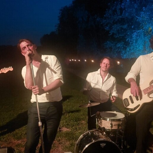Band Oudenaarde  (BE) Rock au Vin / Lounge